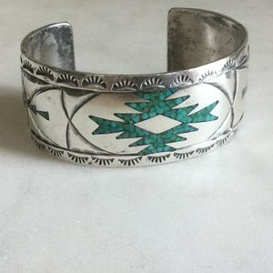 Vintage Southwestern Silver &Turquoise Native American Cuff Bracelet